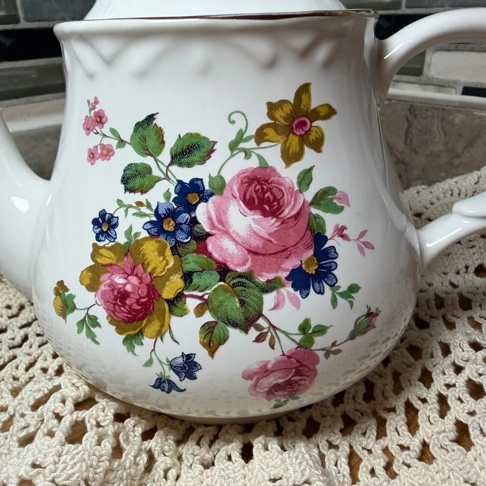 Vintage Arthur Wood & Son Staffordshire England Floral Teapot 6314 Gold Trim